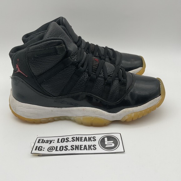 Size 6.5 (GS) - Jordan 11 Mid 72-10 (378038-002) - Picture 3 of 9